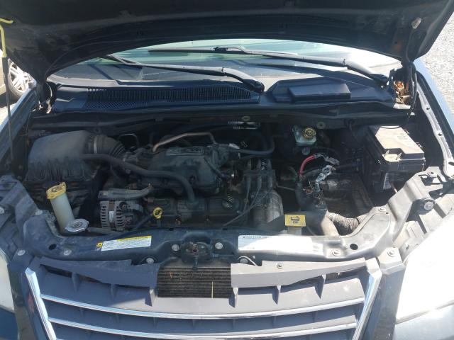 Photo 6 VIN: 2A4RR5D12AR424214 - CHRYSLER TOWN & COU 