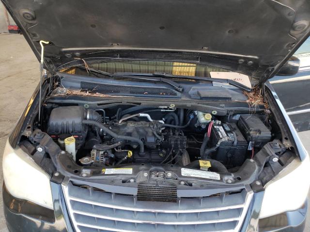 Photo 6 VIN: 2A4RR5D12AR450957 - CHRYSLER TOWN & COU 