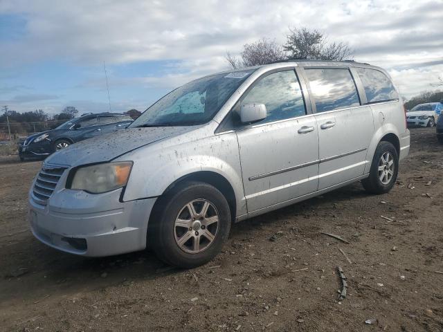 Photo 0 VIN: 2A4RR5D12AR461022 - CHRYSLER MINIVAN 