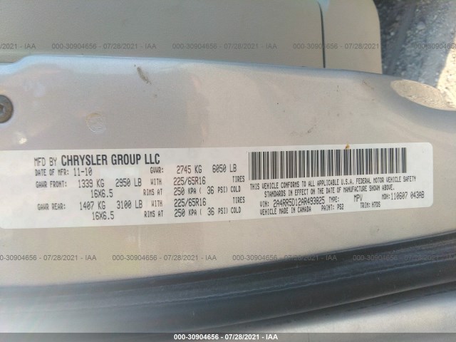 Photo 8 VIN: 2A4RR5D12AR493825 - CHRYSLER TOWN & COUNTRY 