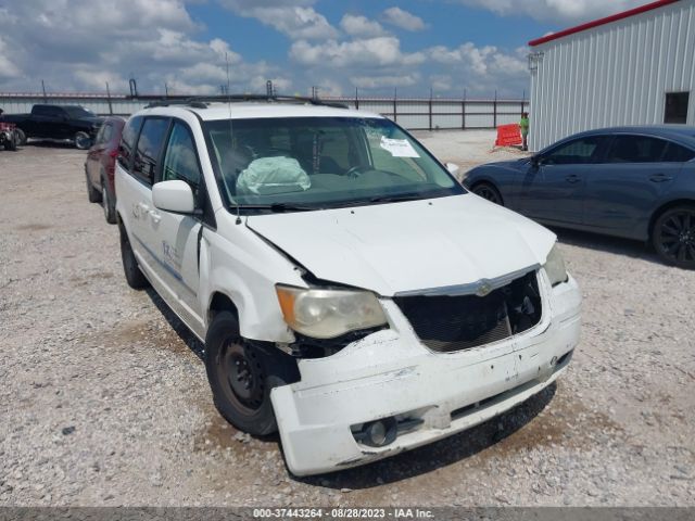 Photo 5 VIN: 2A4RR5D13AR132152 - CHRYSLER TOWN & COUNTRY 