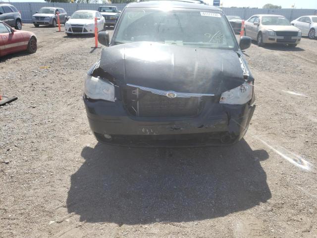 Photo 8 VIN: 2A4RR5D13AR158735 - CHRYSLER TOWN & COU 