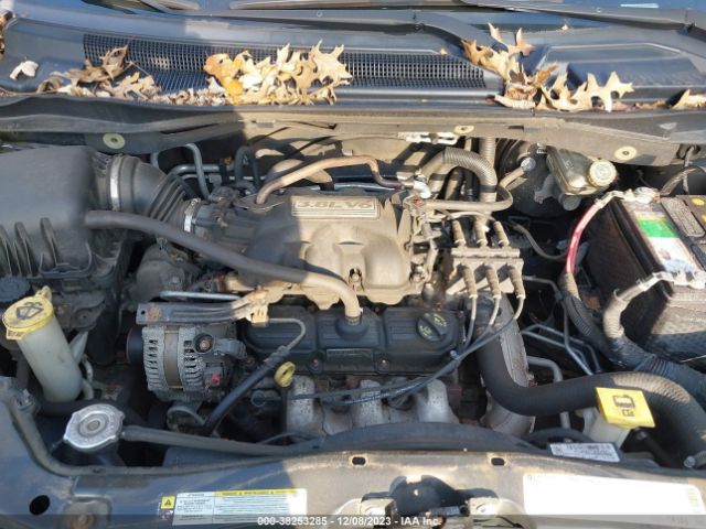 Photo 9 VIN: 2A4RR5D13AR188530 - CHRYSLER TOWN COUNTRY 