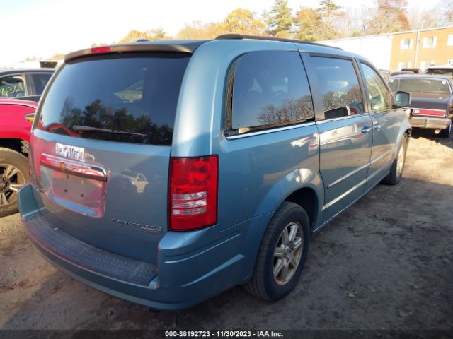 Photo 3 VIN: 2A4RR5D13AR260312 - CHRYSLER TOWN & COUNTRY 