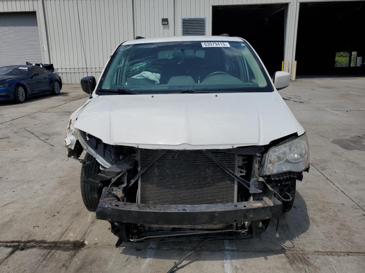 Photo 4 VIN: 2A4RR5D13AR266322 - CHRYSLER TOWN & COUNTRY 