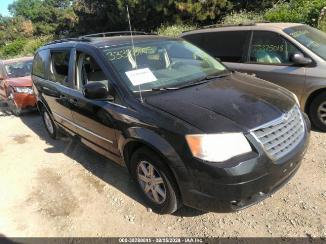 Photo 0 VIN: 2A4RR5D13AR299563 - CHRYSLER TOWN & COUNTRY 