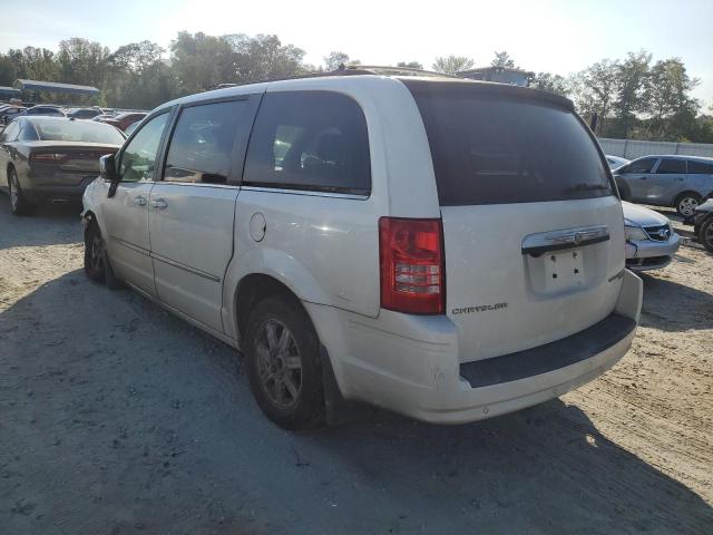 Photo 1 VIN: 2A4RR5D13AR415697 - CHRYSLER TOWN & COU 