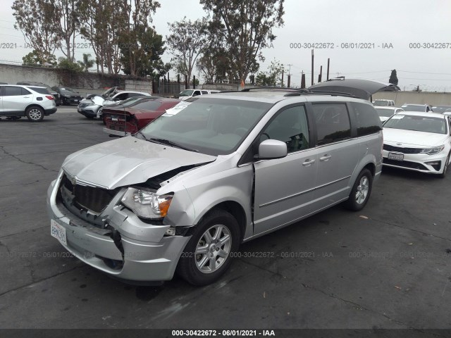 Photo 1 VIN: 2A4RR5D13AR428143 - CHRYSLER TOWN & COUNTRY 