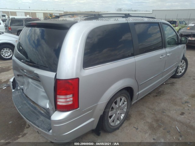 Photo 3 VIN: 2A4RR5D14AR129048 - CHRYSLER TOWN & COUNTRY 