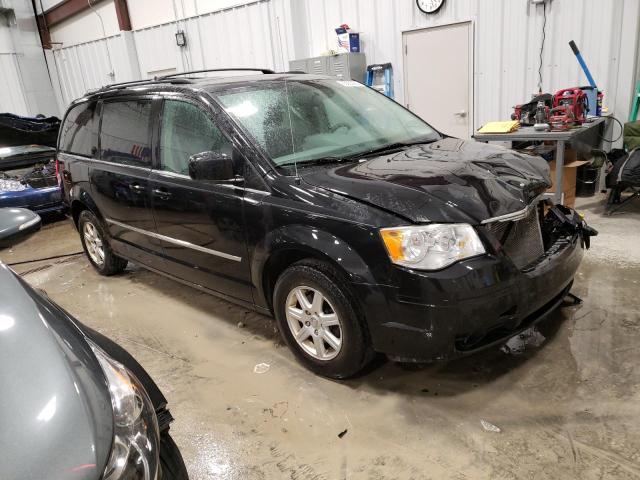 Photo 3 VIN: 2A4RR5D14AR138106 - CHRYSLER TOWN & COU 