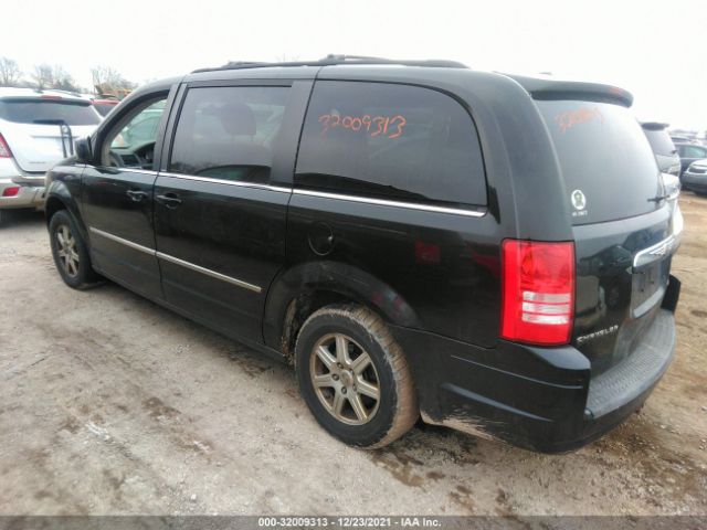 Photo 2 VIN: 2A4RR5D14AR141748 - CHRYSLER TOWN & COUNTRY 