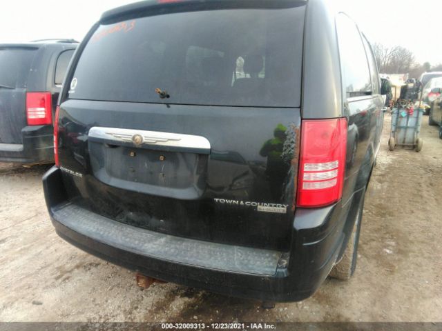 Photo 5 VIN: 2A4RR5D14AR141748 - CHRYSLER TOWN & COUNTRY 