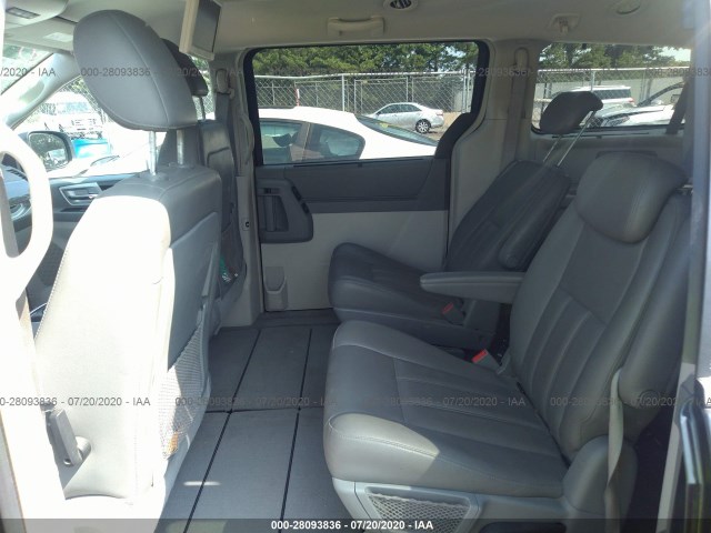 Photo 7 VIN: 2A4RR5D14AR217808 - CHRYSLER TOWN & COUNTRY 