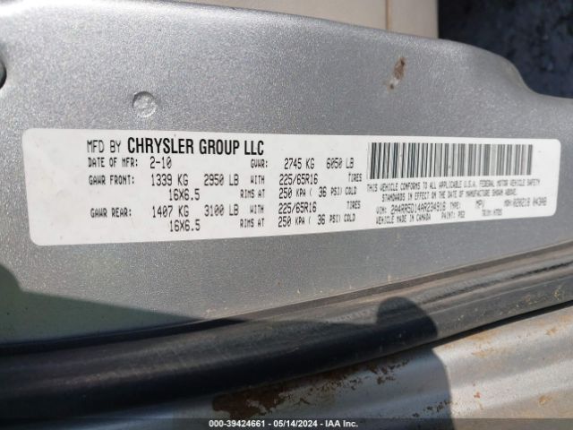 Photo 8 VIN: 2A4RR5D14AR234916 - CHRYSLER TOWN & COUNTRY 