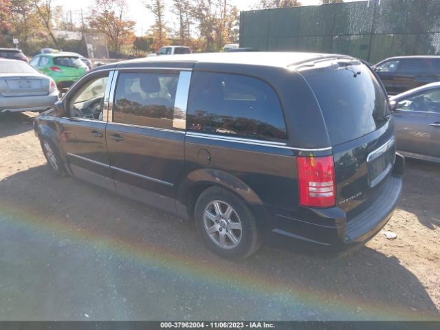 Photo 2 VIN: 2A4RR5D14AR234950 - CHRYSLER TOWN & COUNTRY 