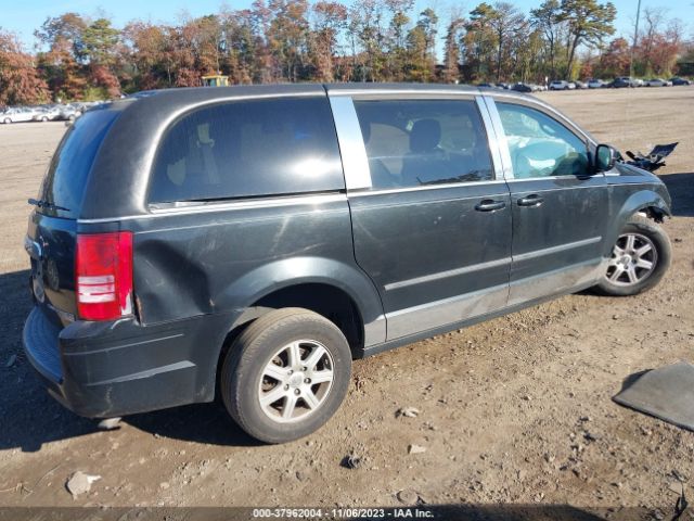 Photo 3 VIN: 2A4RR5D14AR234950 - CHRYSLER TOWN & COUNTRY 