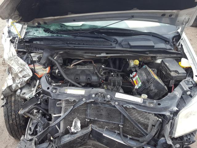 Photo 6 VIN: 2A4RR5D14AR234978 - CHRYSLER TOWN & COU 