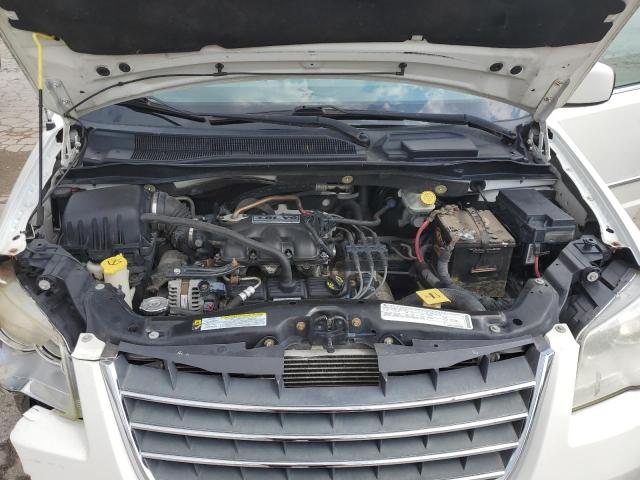 Photo 11 VIN: 2A4RR5D14AR245527 - CHRYSLER TOWN & COU 