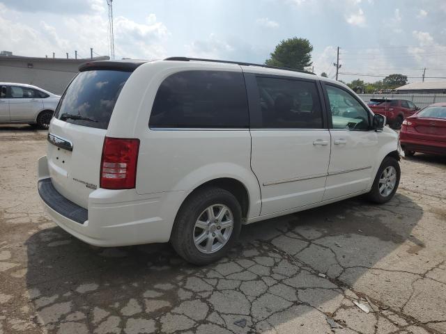 Photo 2 VIN: 2A4RR5D14AR245527 - CHRYSLER TOWN & COU 