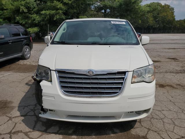 Photo 4 VIN: 2A4RR5D14AR245527 - CHRYSLER TOWN & COU 