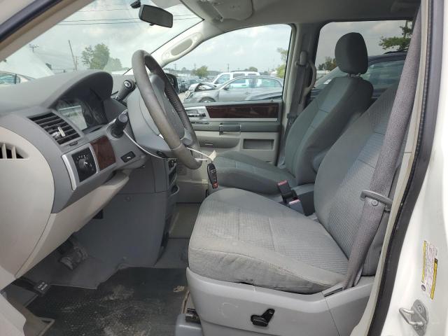 Photo 6 VIN: 2A4RR5D14AR245527 - CHRYSLER TOWN & COU 