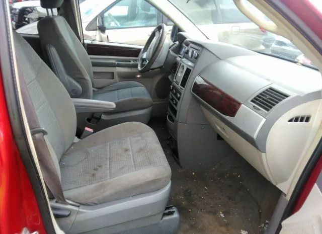 Photo 4 VIN: 2A4RR5D14AR249111 - CHRYSLER TOWN & COUNTRY 