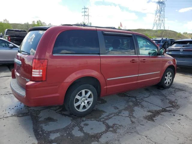 Photo 2 VIN: 2A4RR5D14AR258990 - CHRYSLER TOWN & COU 