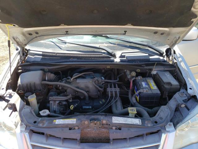 Photo 11 VIN: 2A4RR5D14AR278642 - CHRYSLER TOWN & COU 