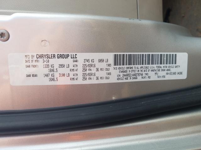 Photo 9 VIN: 2A4RR5D14AR278740 - CHRYSLER TOWN & COU 