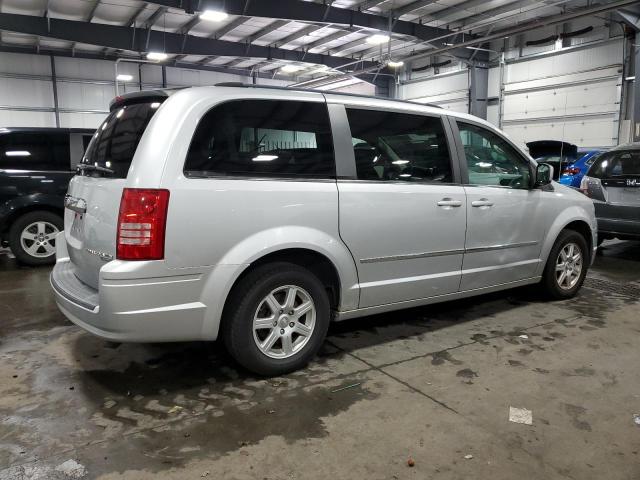 Photo 2 VIN: 2A4RR5D14AR304687 - CHRYSLER TOWN & COU 