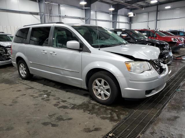 Photo 3 VIN: 2A4RR5D14AR304687 - CHRYSLER TOWN & COU 