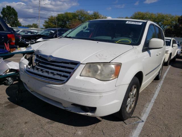 Photo 1 VIN: 2A4RR5D14AR305452 - CHRYSLER TOWN & COU 