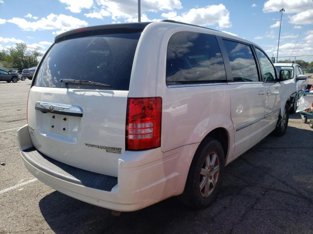 Photo 3 VIN: 2A4RR5D14AR305452 - CHRYSLER TOWN & COU 