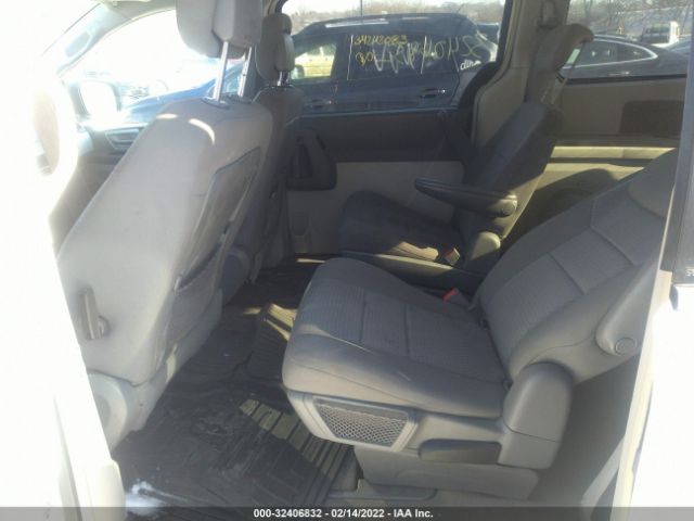 Photo 7 VIN: 2A4RR5D14AR319075 - CHRYSLER TOWN & COUNTRY 