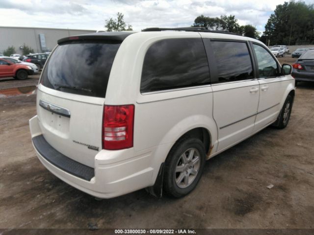 Photo 3 VIN: 2A4RR5D14AR337902 - CHRYSLER TOWN & COUNTRY 