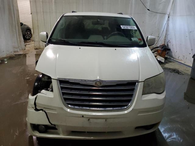 Photo 4 VIN: 2A4RR5D14AR347278 - CHRYSLER TOWN & COU 