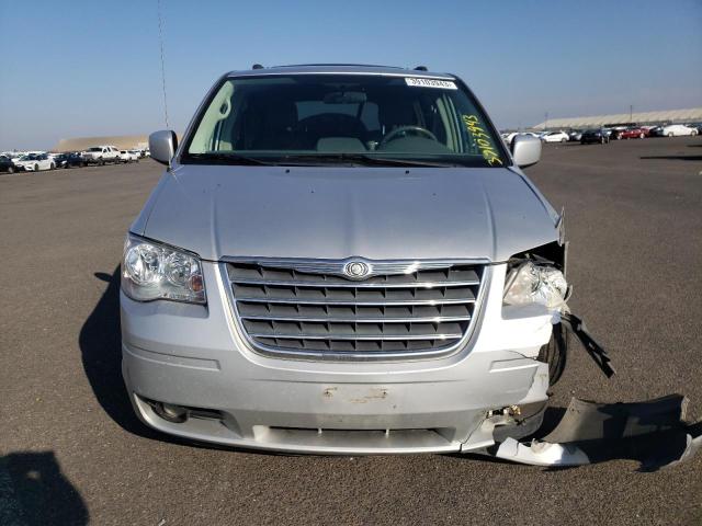 Photo 4 VIN: 2A4RR5D14AR397663 - CHRYSLER TOWN & COU 