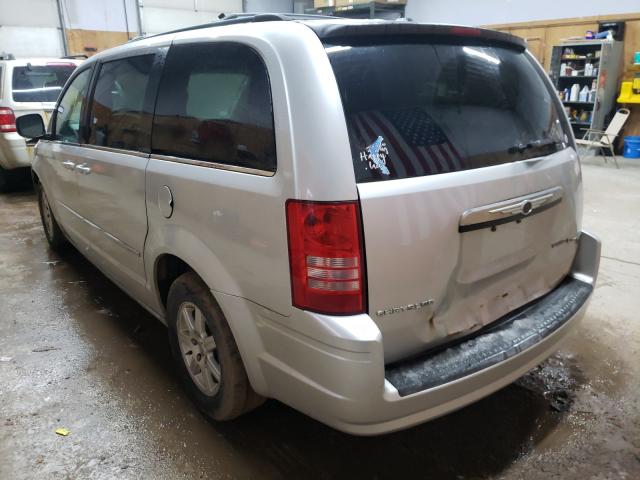 Photo 2 VIN: 2A4RR5D14AR412923 - CHRYSLER TOWN & COU 