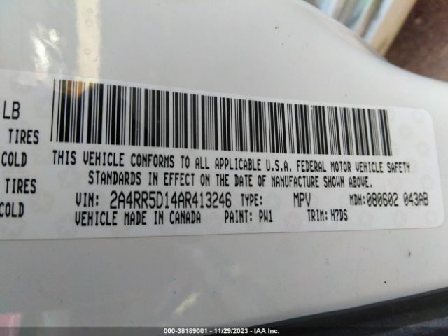 Photo 8 VIN: 2A4RR5D14AR413246 - CHRYSLER TOWN & COUNTRY 