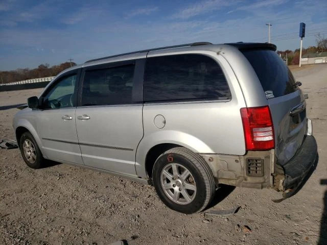 Photo 1 VIN: 2A4RR5D14AR421427 - CHRYSLER TOWN & COU 