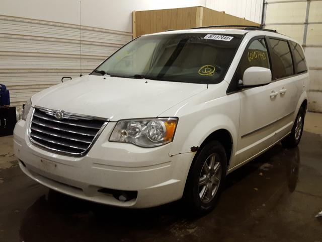 Photo 1 VIN: 2A4RR5D14AR431701 - CHRYSLER TOWN & COU 