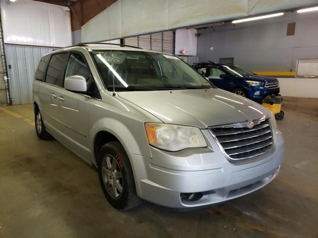 Photo 0 VIN: 2A4RR5D14AR468103 - CHRYSLER TOWN &AMP COU 