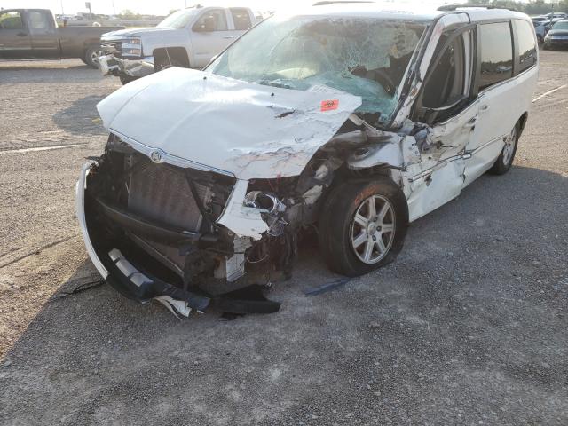 Photo 1 VIN: 2A4RR5D14AR500810 - CHRYSLER TOWN &AMP COU 