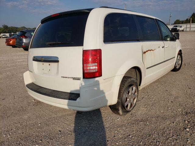 Photo 3 VIN: 2A4RR5D14AR500810 - CHRYSLER TOWN &AMP COU 