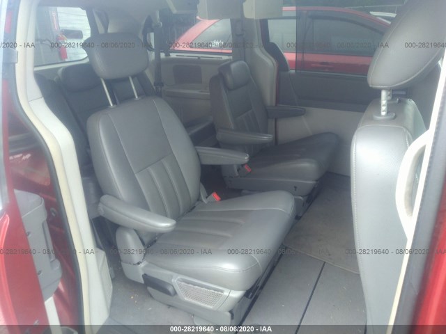 Photo 7 VIN: 2A4RR5D15AR120827 - CHRYSLER TOWN & COUNTRY 