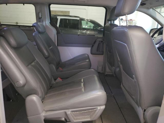 Photo 10 VIN: 2A4RR5D15AR127874 - CHRYSLER MINIVAN 