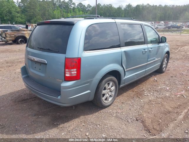 Photo 3 VIN: 2A4RR5D15AR217896 - CHRYSLER TOWN & COUNTRY 