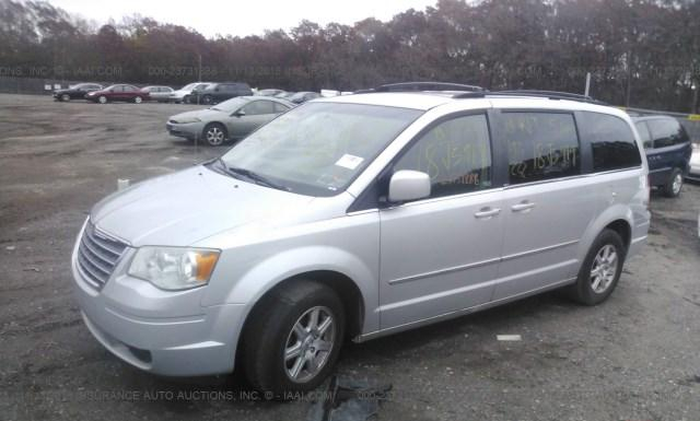 Photo 1 VIN: 2A4RR5D15AR230390 - CHRYSLER TOWN AND COUNTRY 