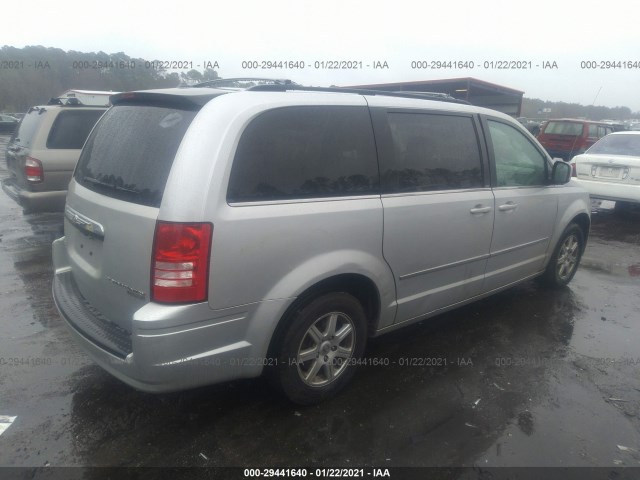 Photo 3 VIN: 2A4RR5D15AR252566 - CHRYSLER TOWN & COUNTRY 