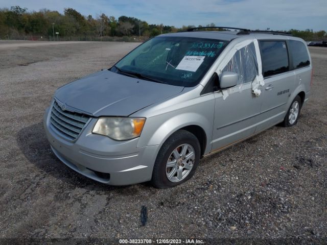 Photo 1 VIN: 2A4RR5D15AR267133 - CHRYSLER TOWN & COUNTRY 